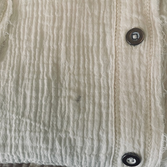 Free People Lucy Solid Swing Button Front Blouse. Cotton Gauze. Size L. - Picture 7 of 7